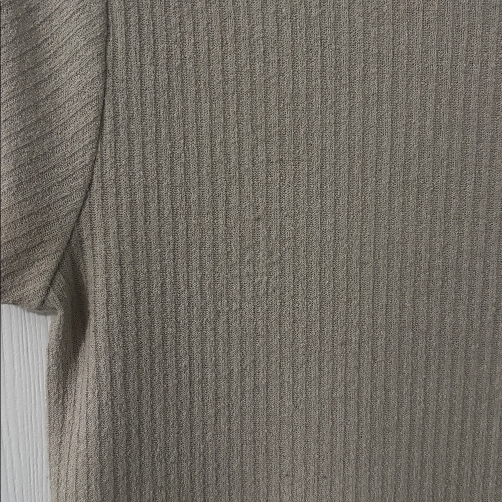 CJLA - Ribbed Short Sleeve Top - Picture 4 of 4